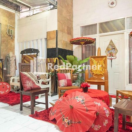 Hotel House Of Joy Sopalan Redpartner à Kalasan Extérieur photo