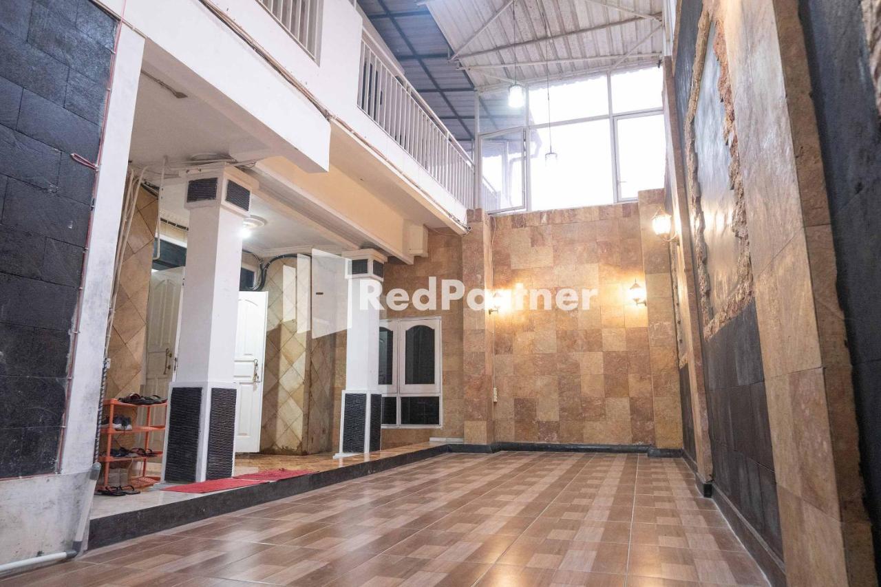 Hotel House Of Joy Sopalan Redpartner à Kalasan Extérieur photo