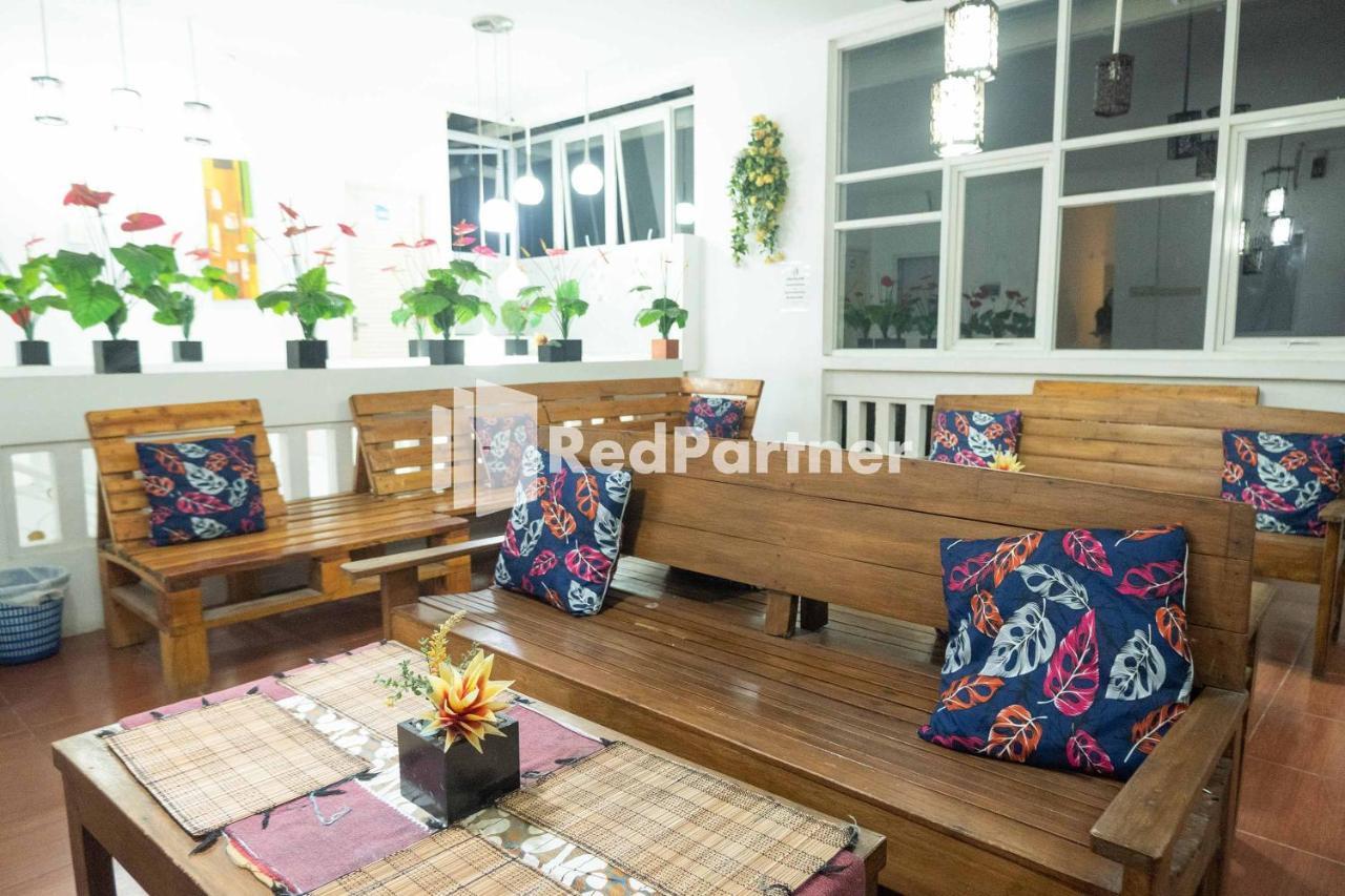 Hotel House Of Joy Sopalan Redpartner à Kalasan Extérieur photo